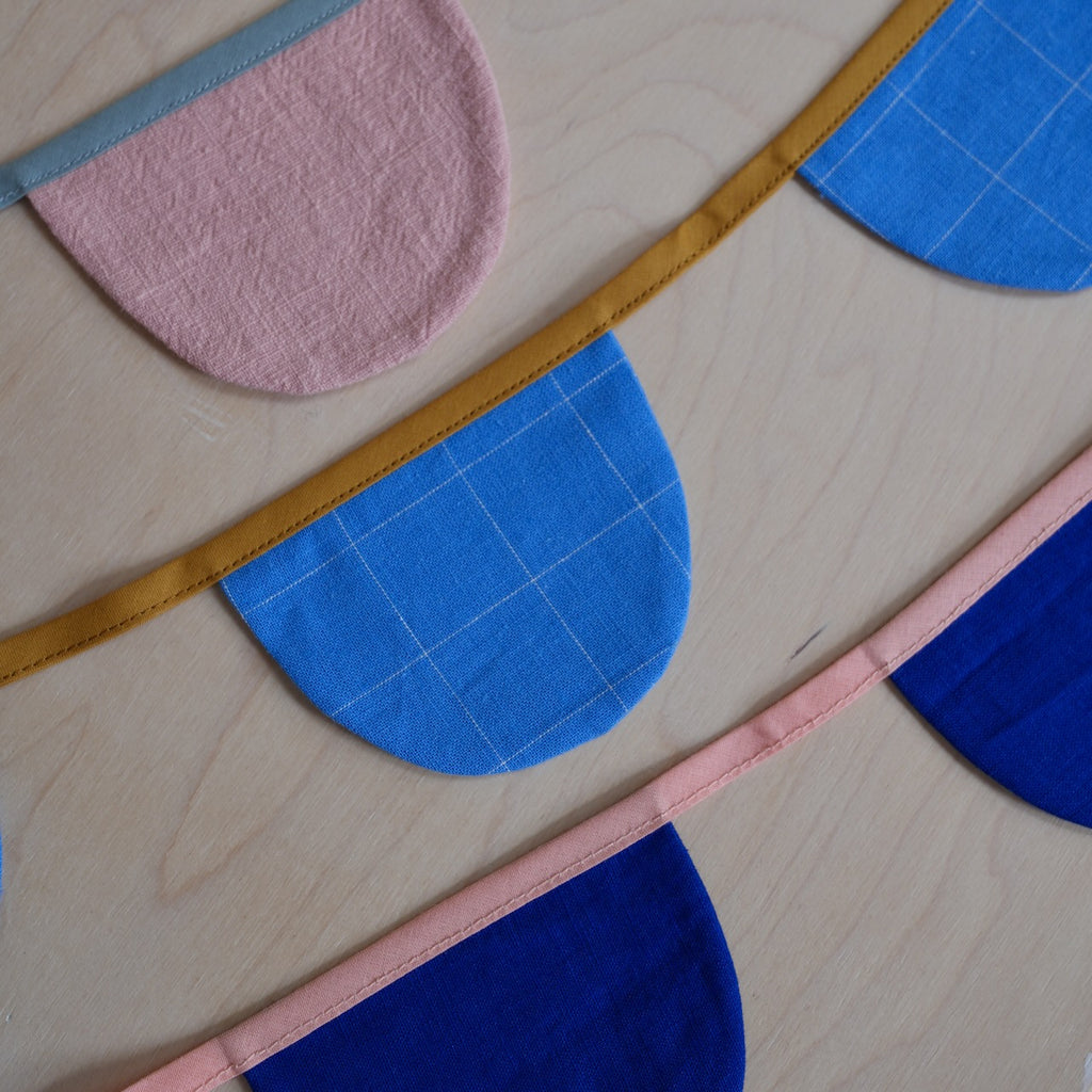 Deko Girlande "Cobalt Blau"