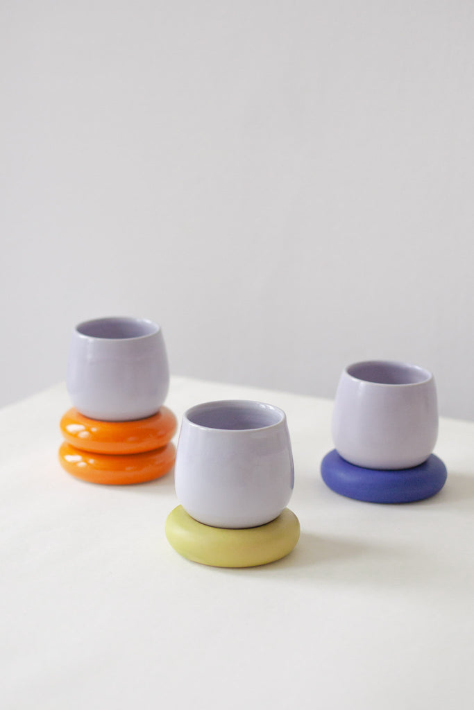 Tasse "Seesaw Cup" Flieder-Blau